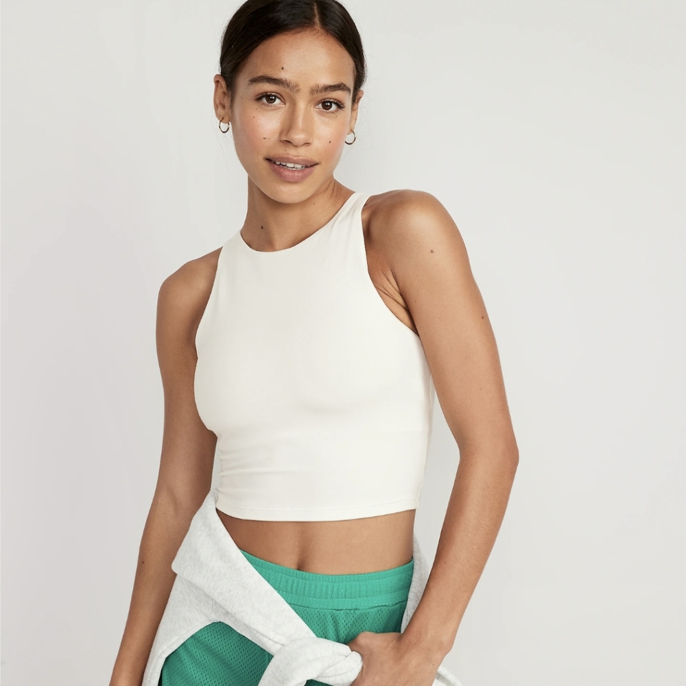 Old Navy long line Powerchill sports bra NWT